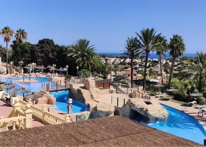 דירה Flamingo - Imperial Park - Sea View, 6 Pools, Terrace *